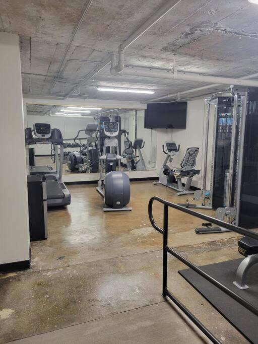 Silo View - Heart Of Downtown Apartment Waco Luaran gambar