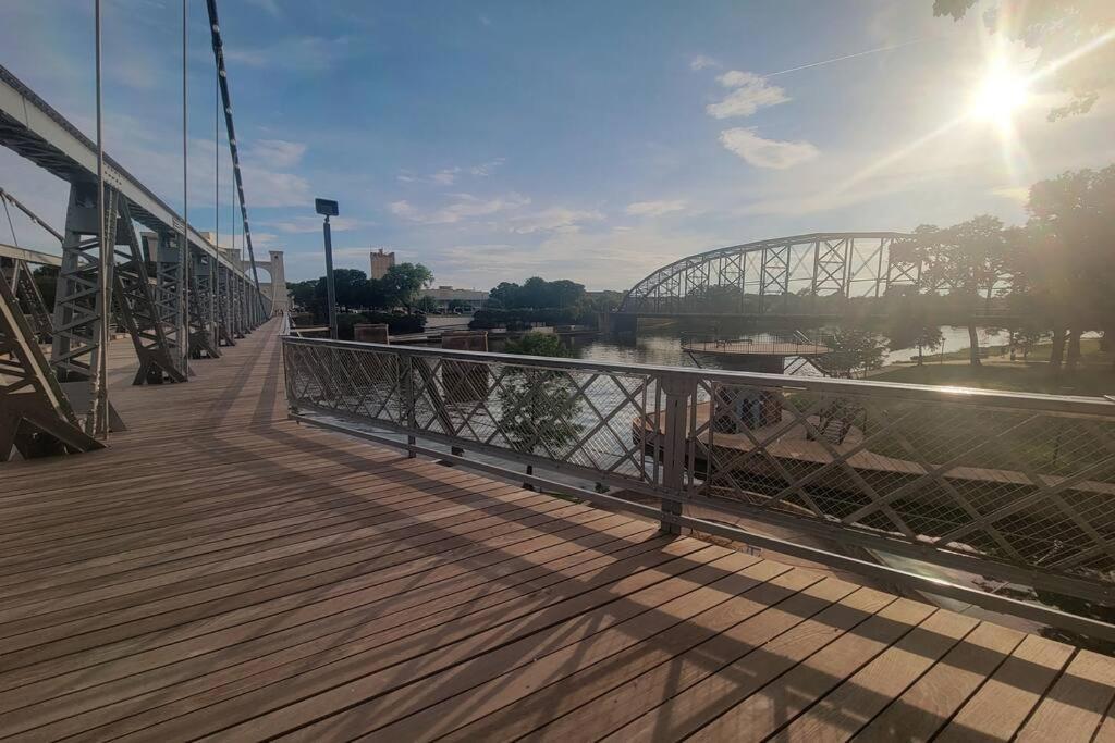 Silo View - Heart Of Downtown Apartment Waco Luaran gambar